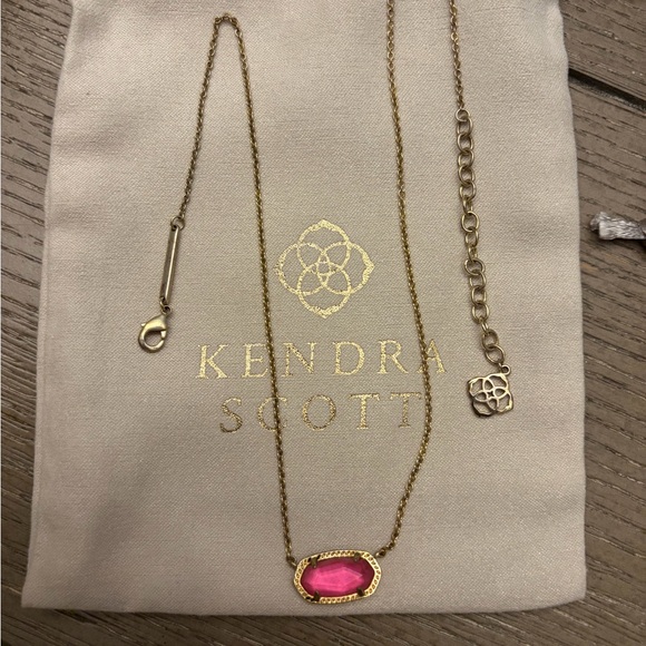 Elisa Gold Pendant Necklace in Azalea Illusion - Picture 3 of 4